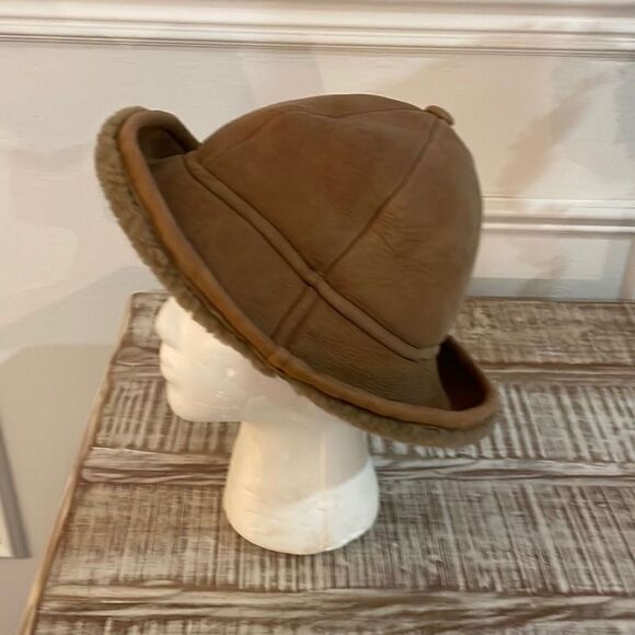 Vintage Leprechaun sheepskin Hat main image 5